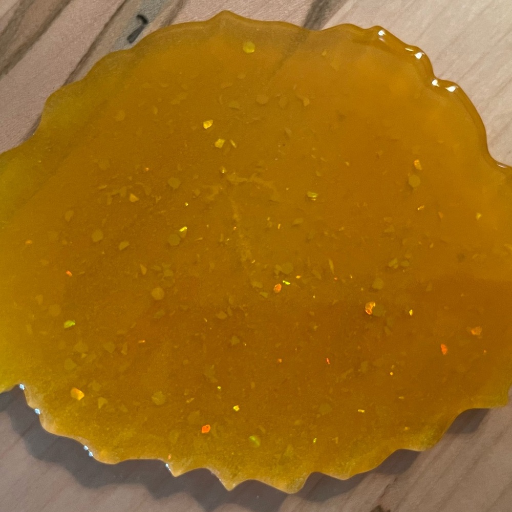 5”-wide, 4”-tall Honey-colored Geode